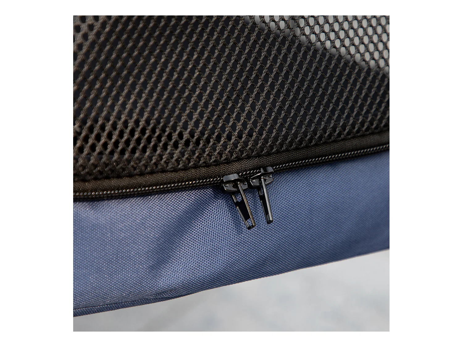 Chariot pliable pour chien, avec coussin, poches latérales et fenêtres en filet, polyester, bleu (102x62x105cm)