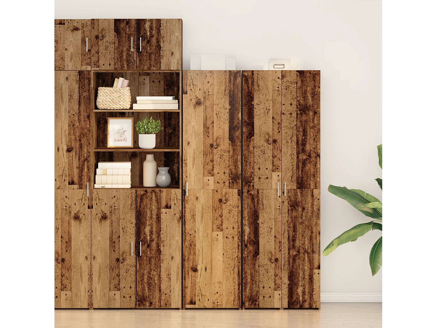 Antieke houten hoge kast 45x42,5x185 cm bewerkt hout