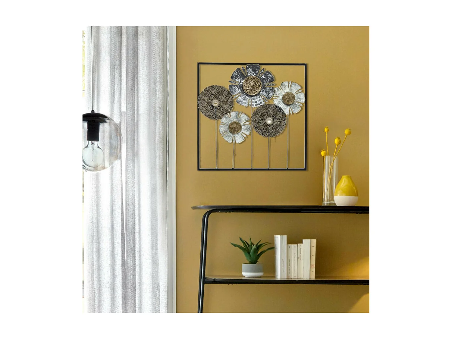 Décoration murale Fleurs en métal Noir et Or 50 x 50 cm