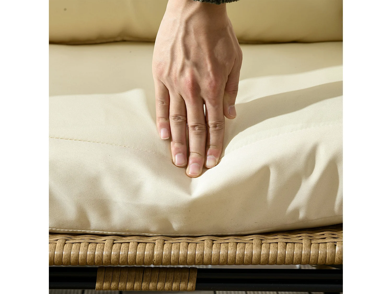 Fauteuil en résine tressée, coussin confortable, métal, khaki (105x90x148 cm)