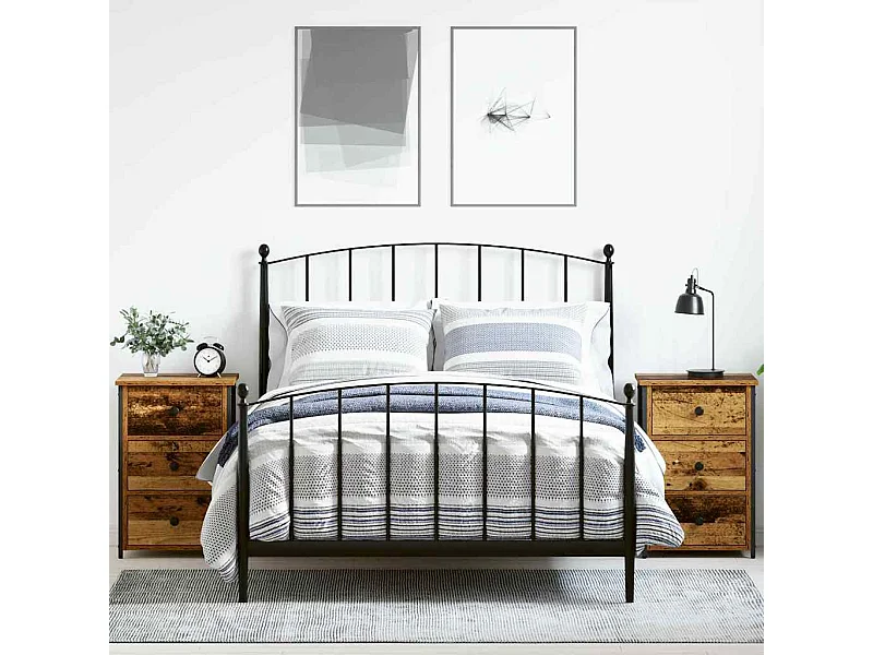 Mesitas de noche de madera antigua Madera antigua