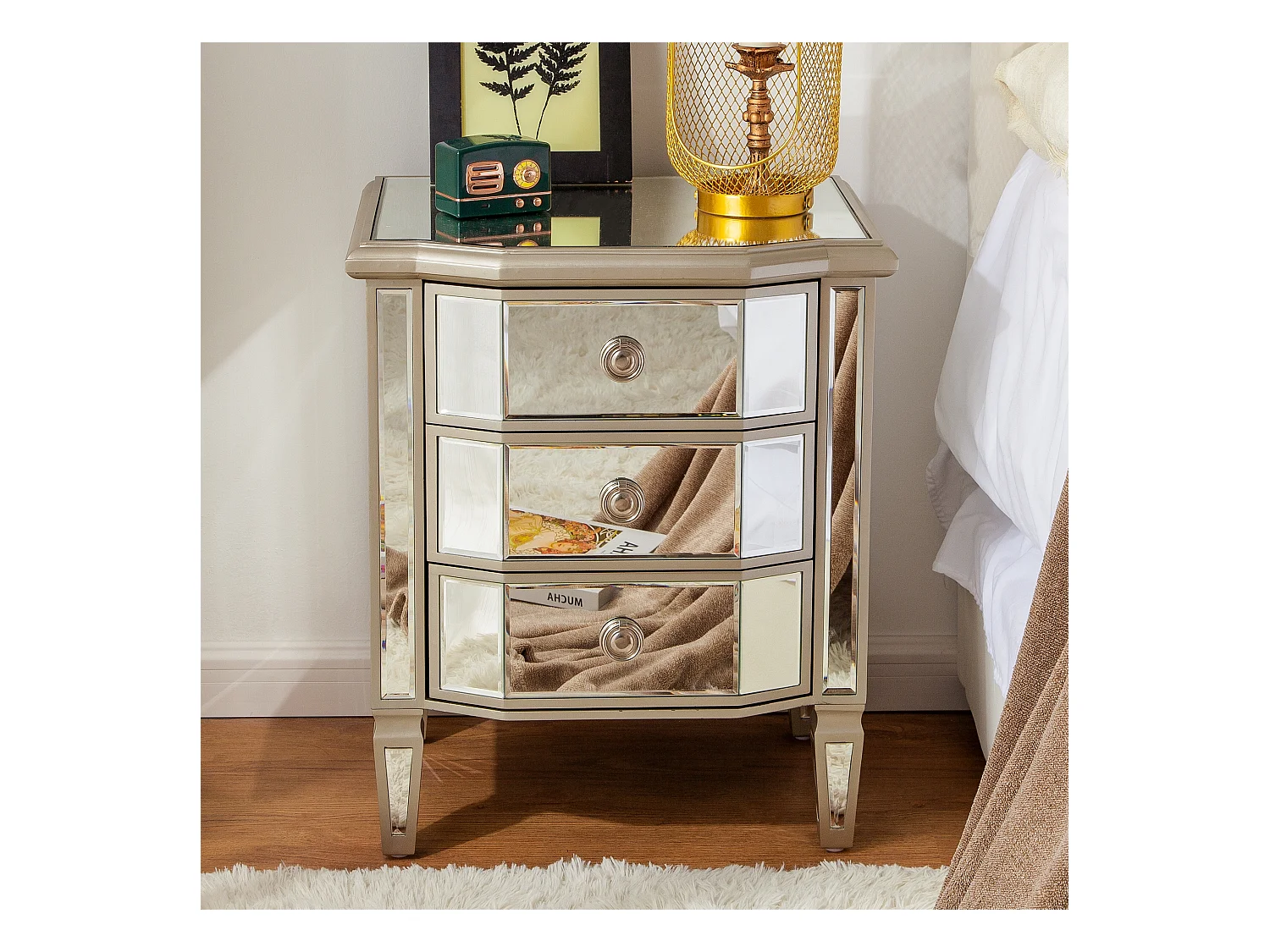 Table de chevet vintage à 3 tiroirs, verre miroir, MDF et bois, kaki clair et beige (50x40x60 cm)