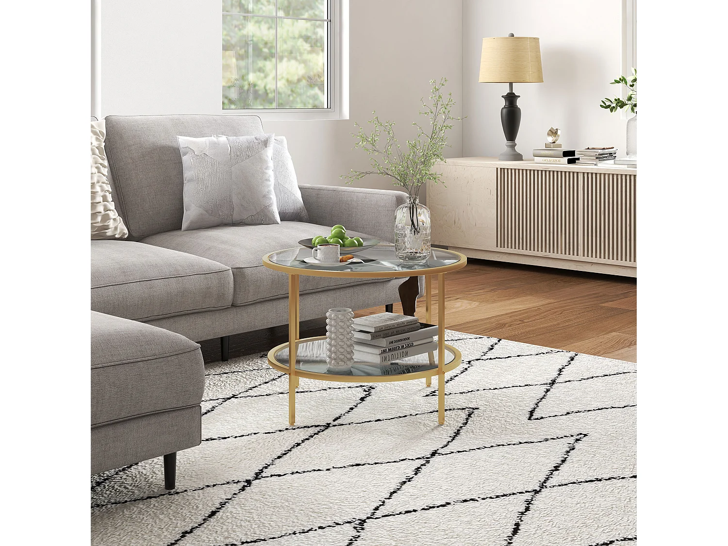 Ronde bijzettafel met plank, elegant design, glas en staal, goud (60x60x43 cm)