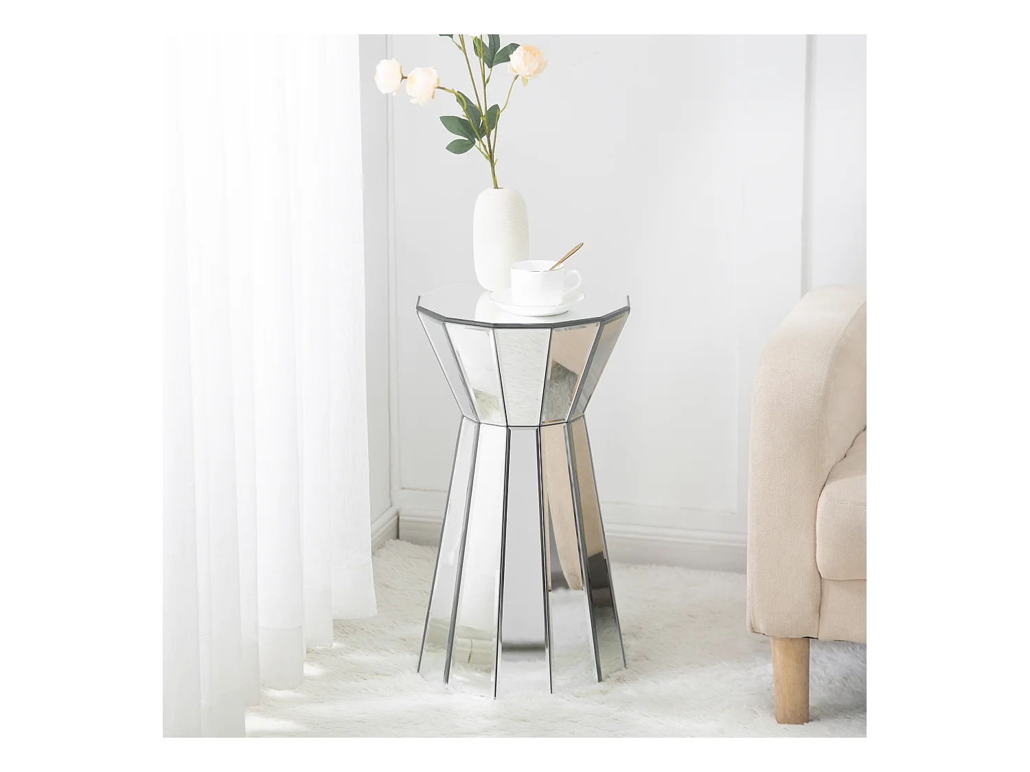 Table d'appoint moderne en verre et MDF, design élégant avec finition miroir, argenté (30x30x55.5cm)