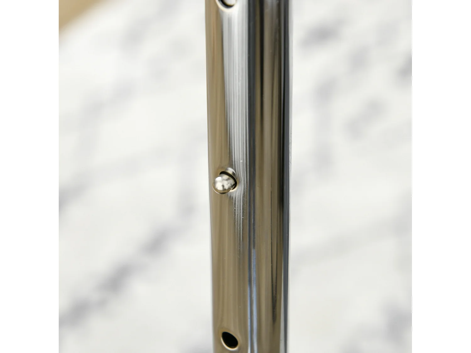 Sac de frappe sur pied, réglable en hauteur de 147 à 165 cm, cuir, noir (48x48x147-165 cm)