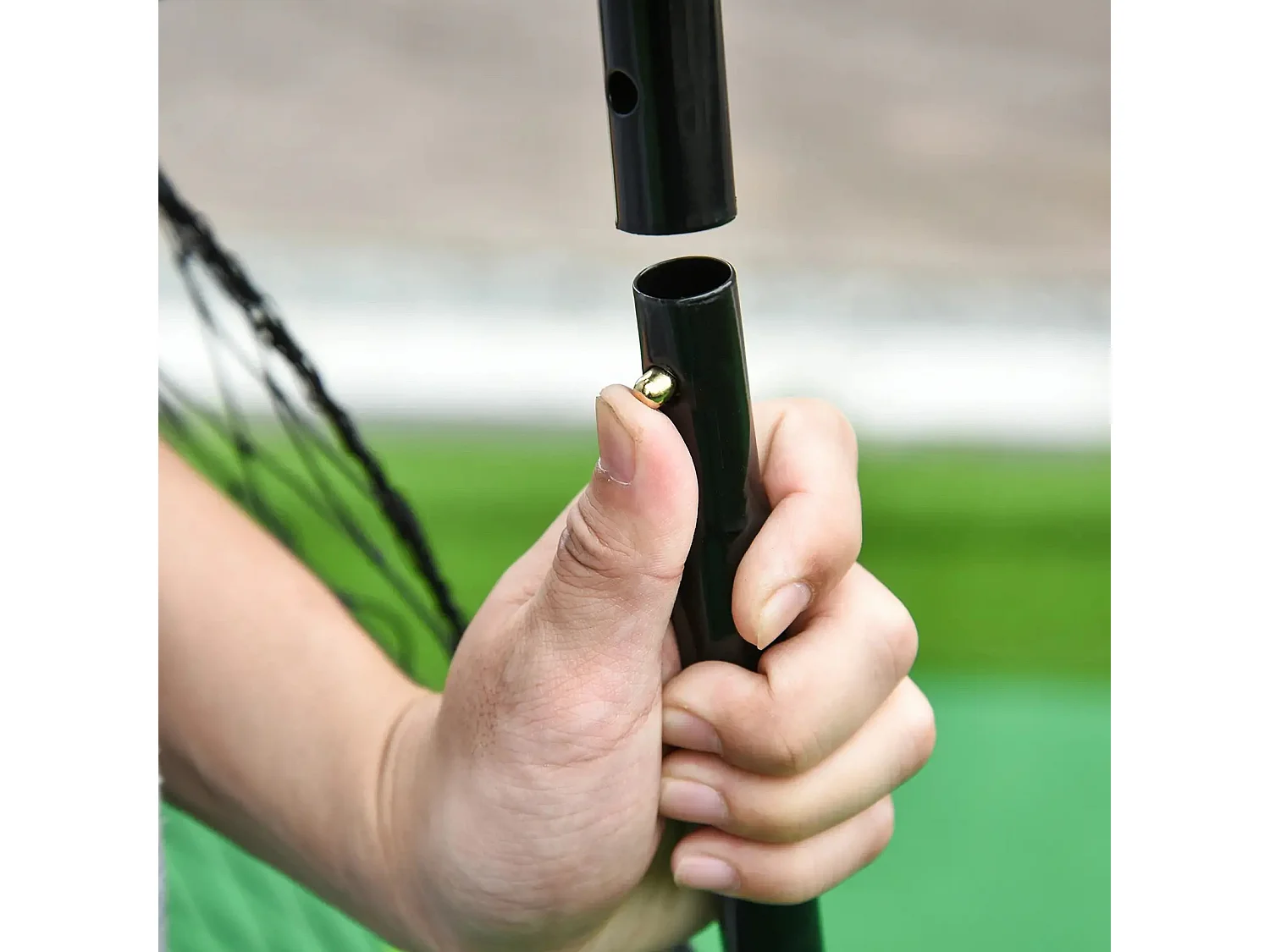Rebounder de Football, Mural de Rebond en Métal et PE, Noir (75x126 cm)
