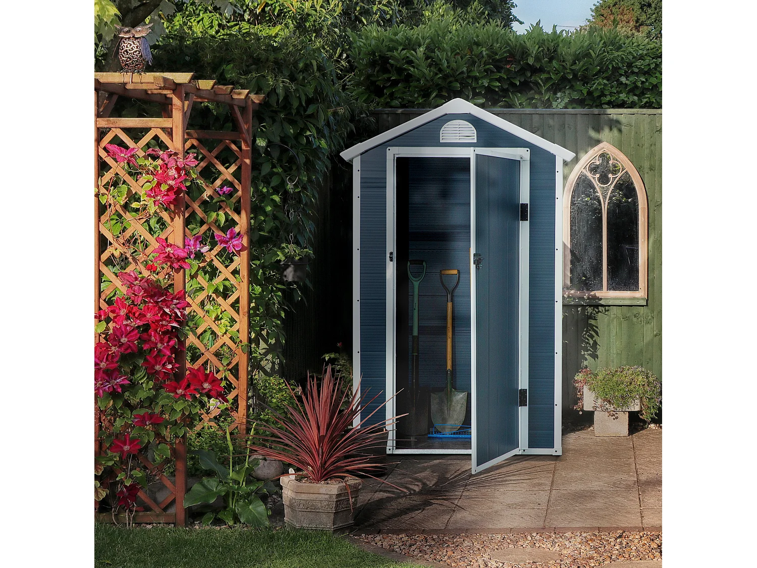 Abri de jardin métallique avec fenêtre de ventilation, toit en appentis, gris (134x104x204cm)