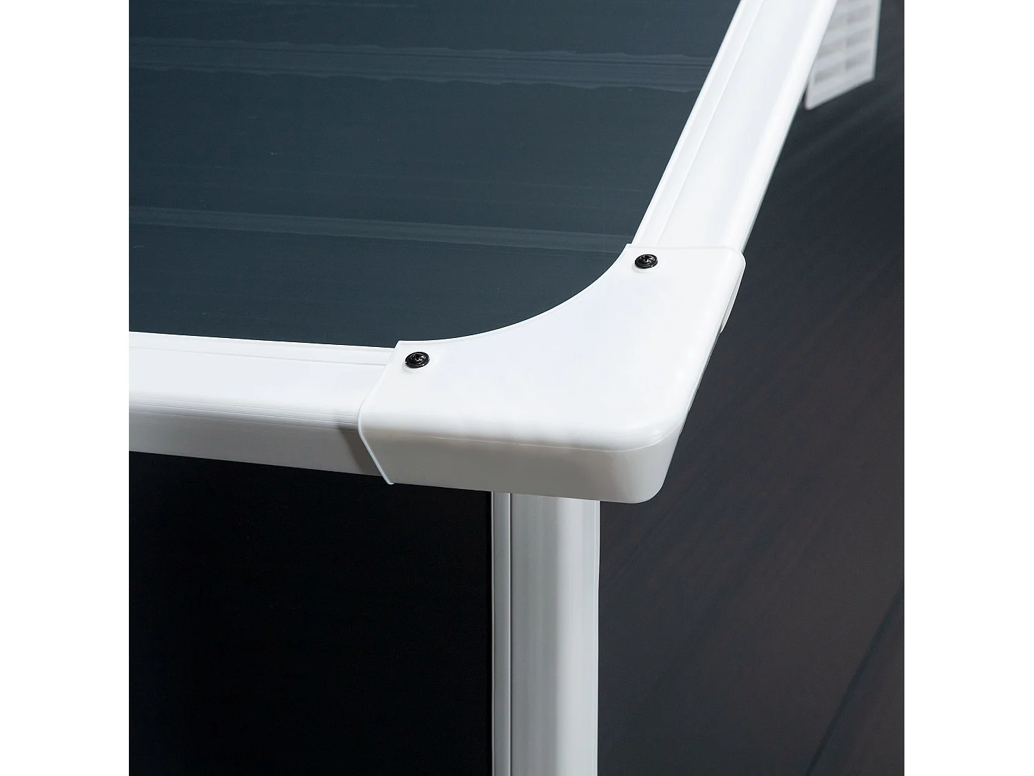 Abri de jardin métallique avec fenêtre de ventilation, toit en appentis, gris (134x104x204cm)