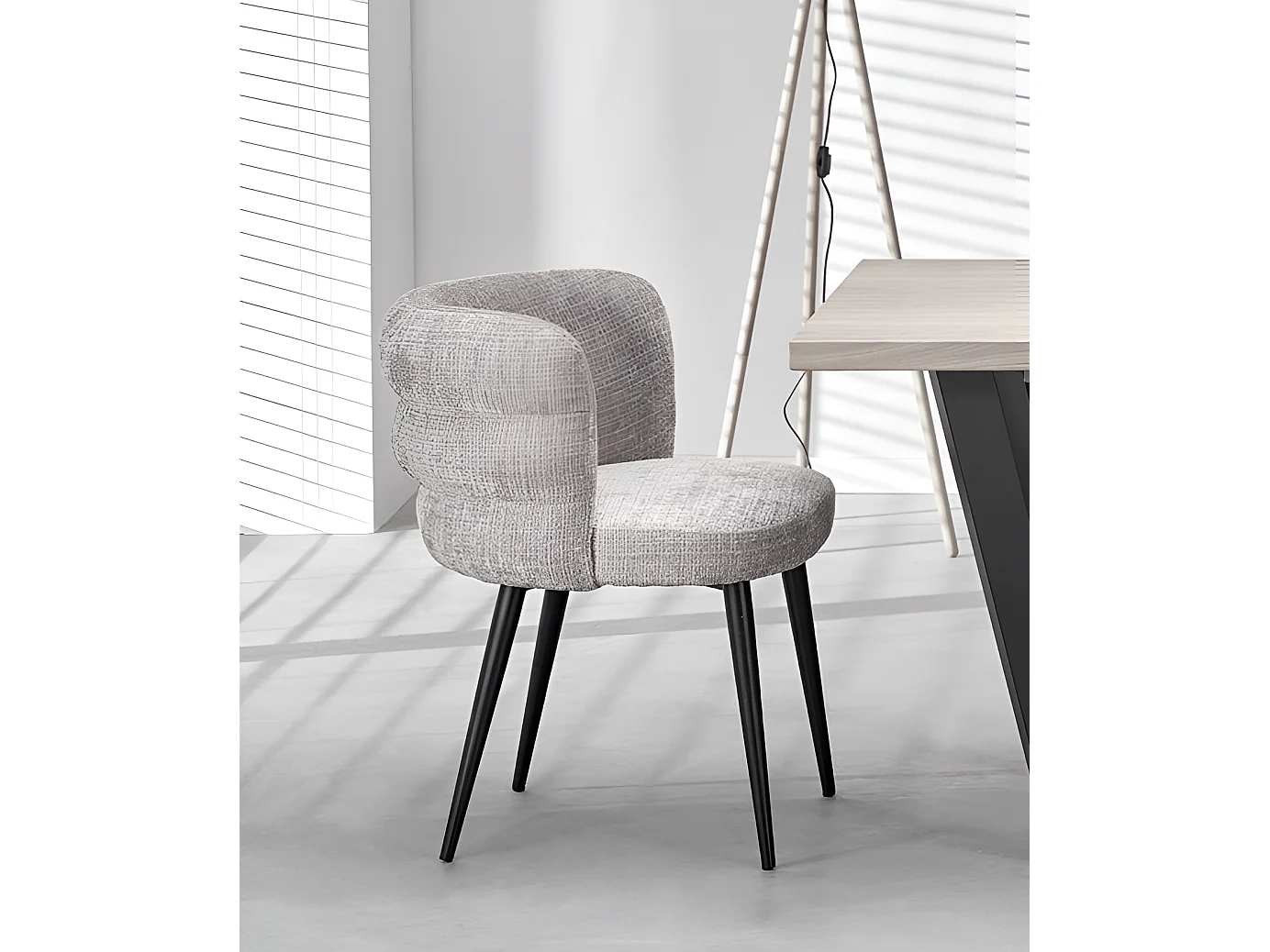 Sedia K575/Tessuto e metallo/Grigio