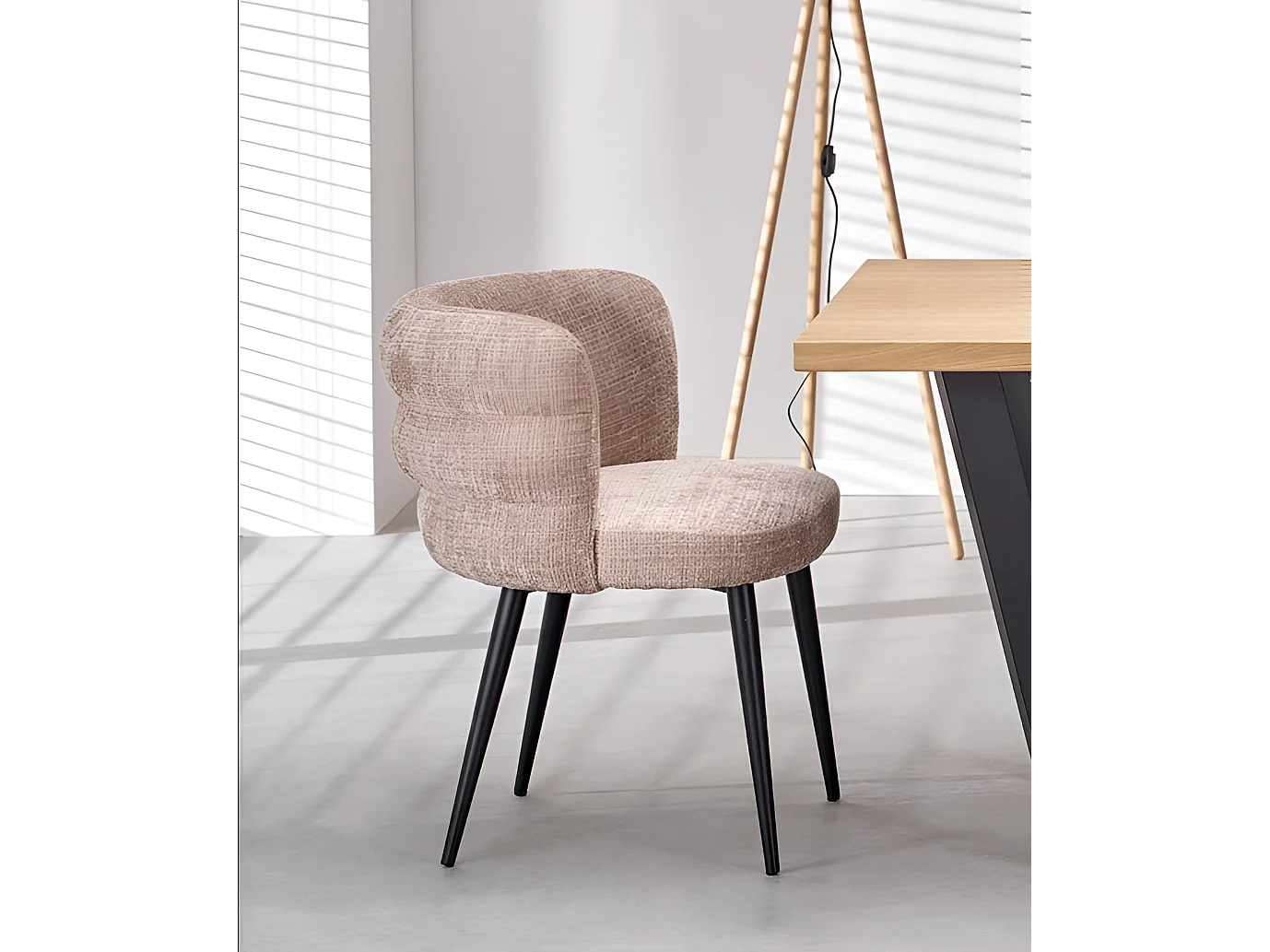 Chaise K575/Tissu et métal/Beige