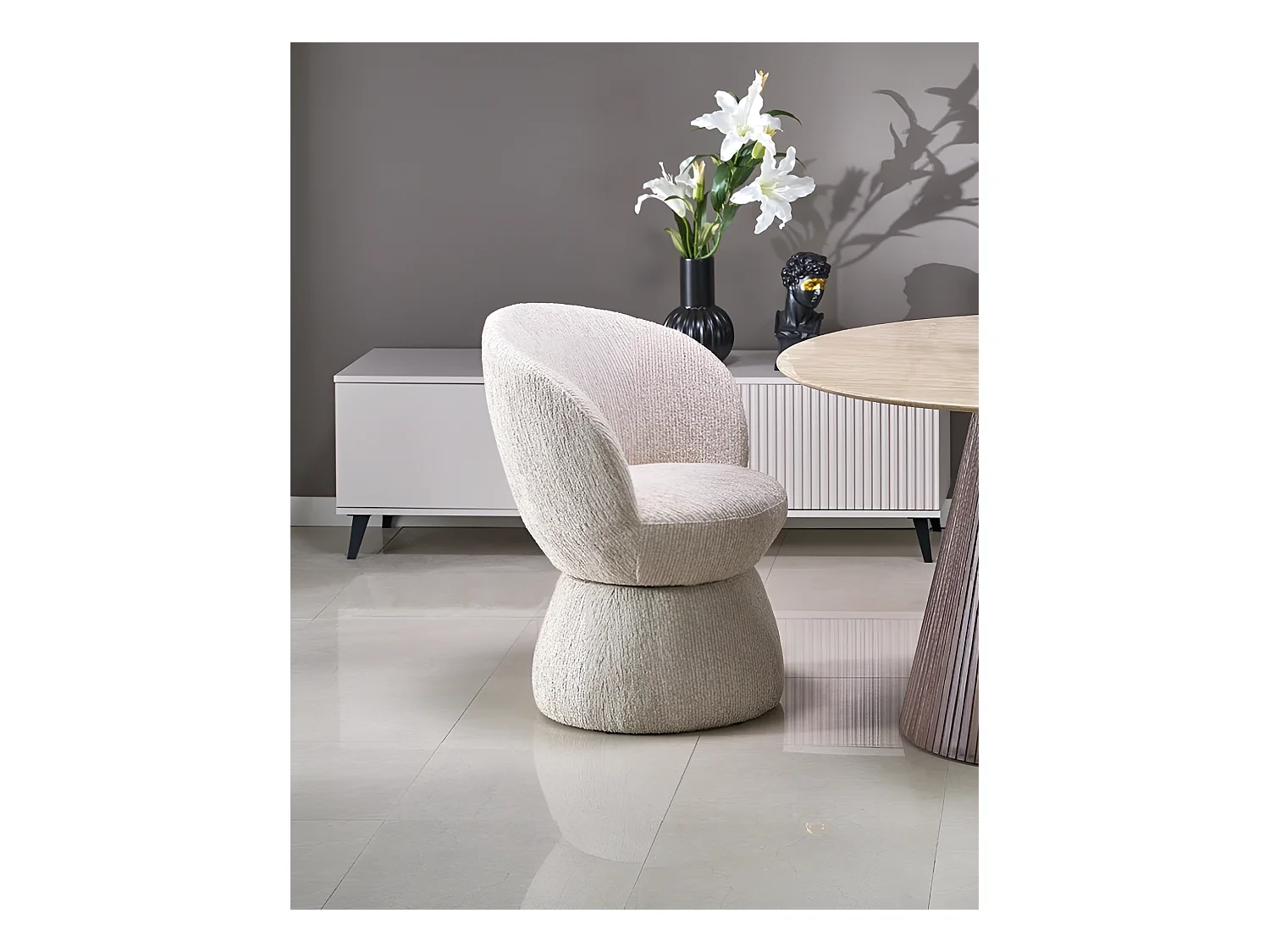 Sedia K581/Rivestimento in tessuto/Funzione girevole/Beige