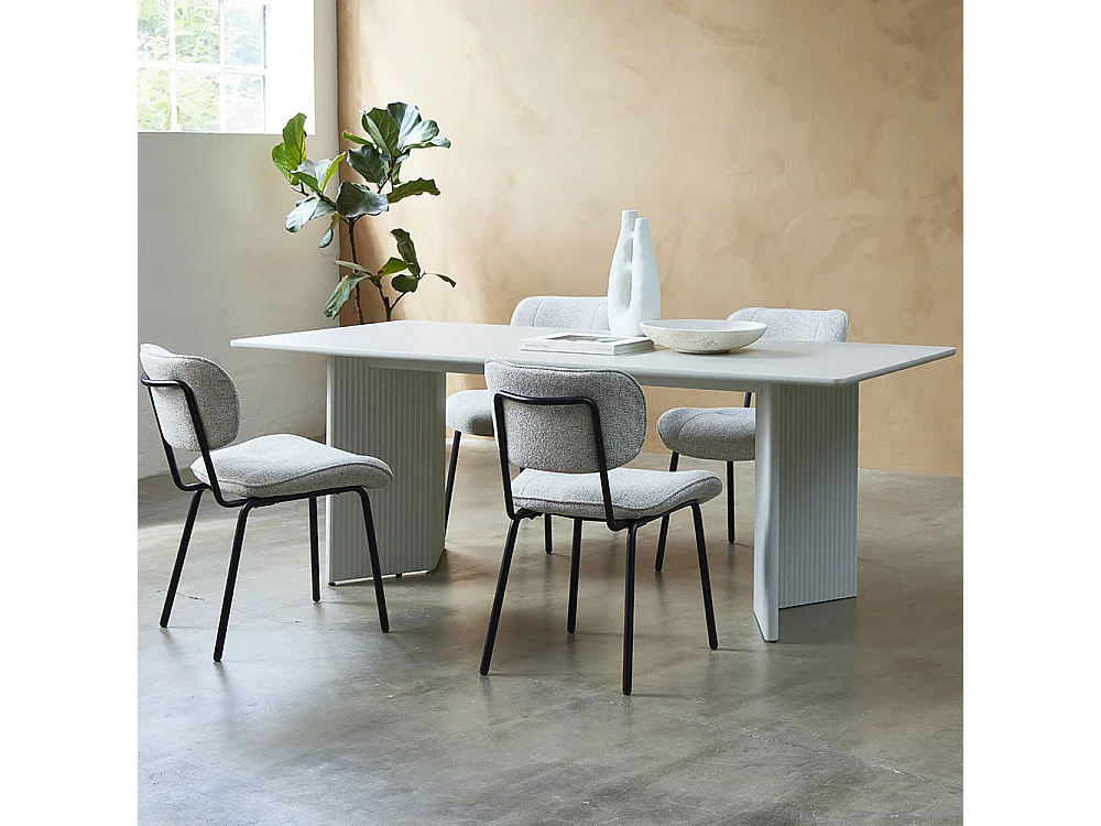 Table à manger 200 cm - Bois strié - MIRANO