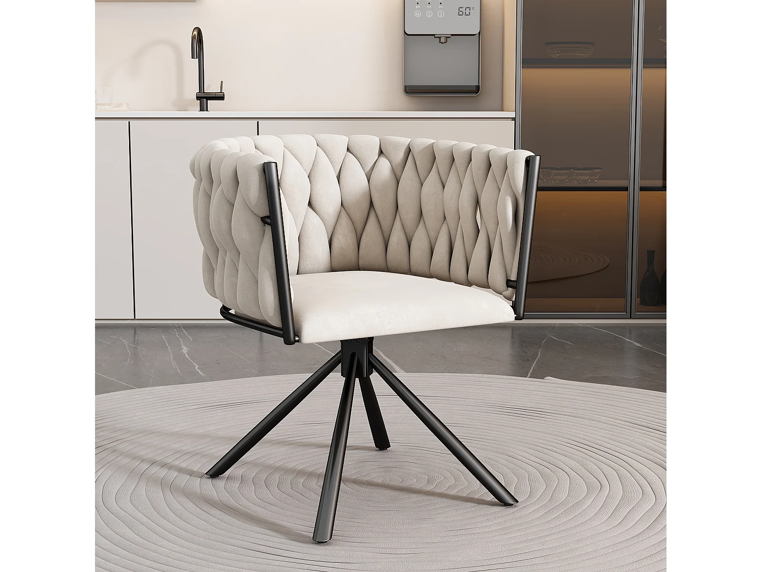 Silla giratoria de terciopelo beige de diseño moderno con patas de metal para sala de estar o dormitorio.