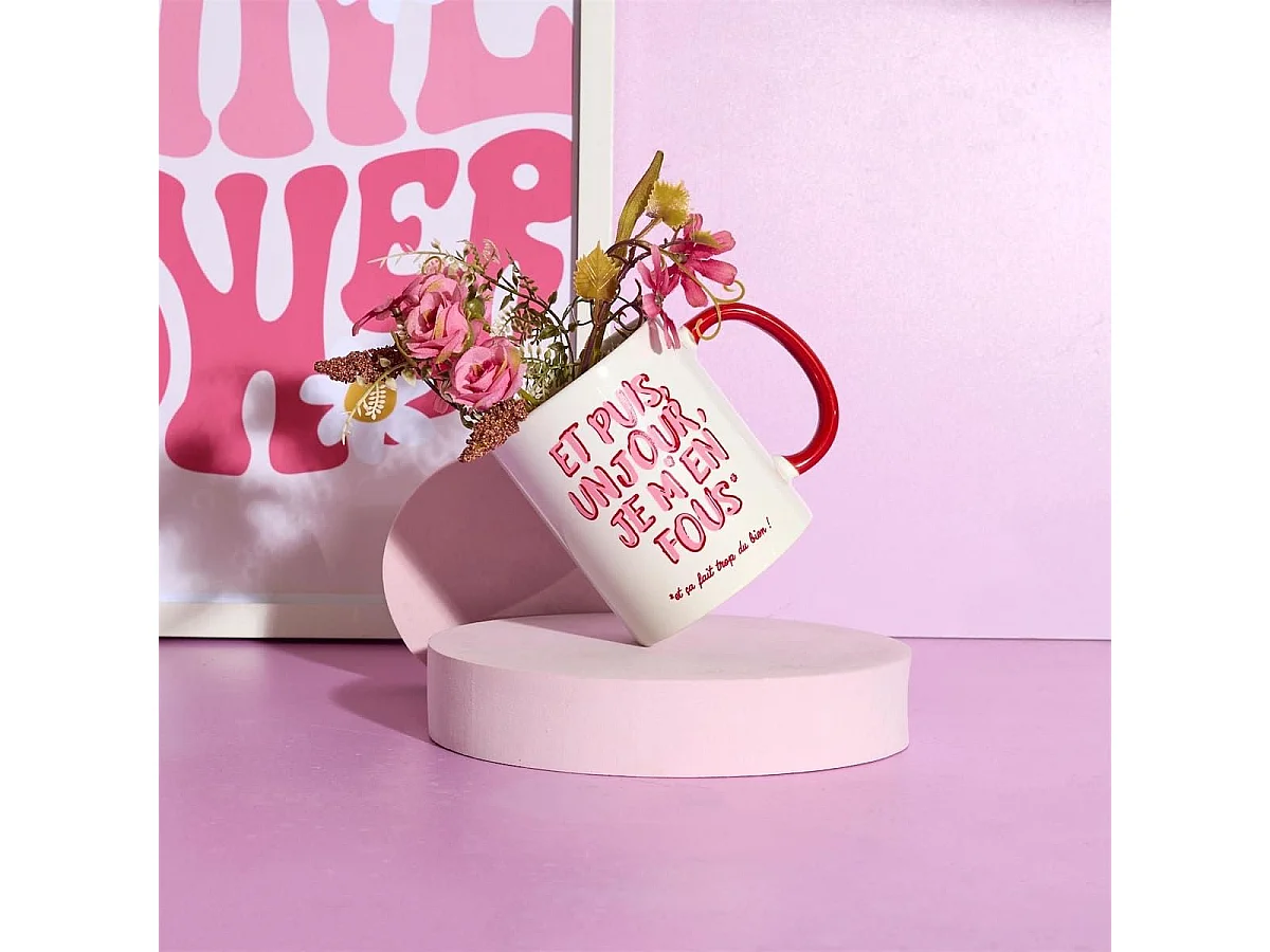 Mug 30 cl en céramique blanc et rose avec message esprit Girl Power