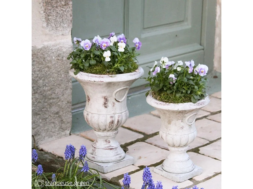 Vase médicis jardin vasque style pierre béton blanc motif vieilli 30cm