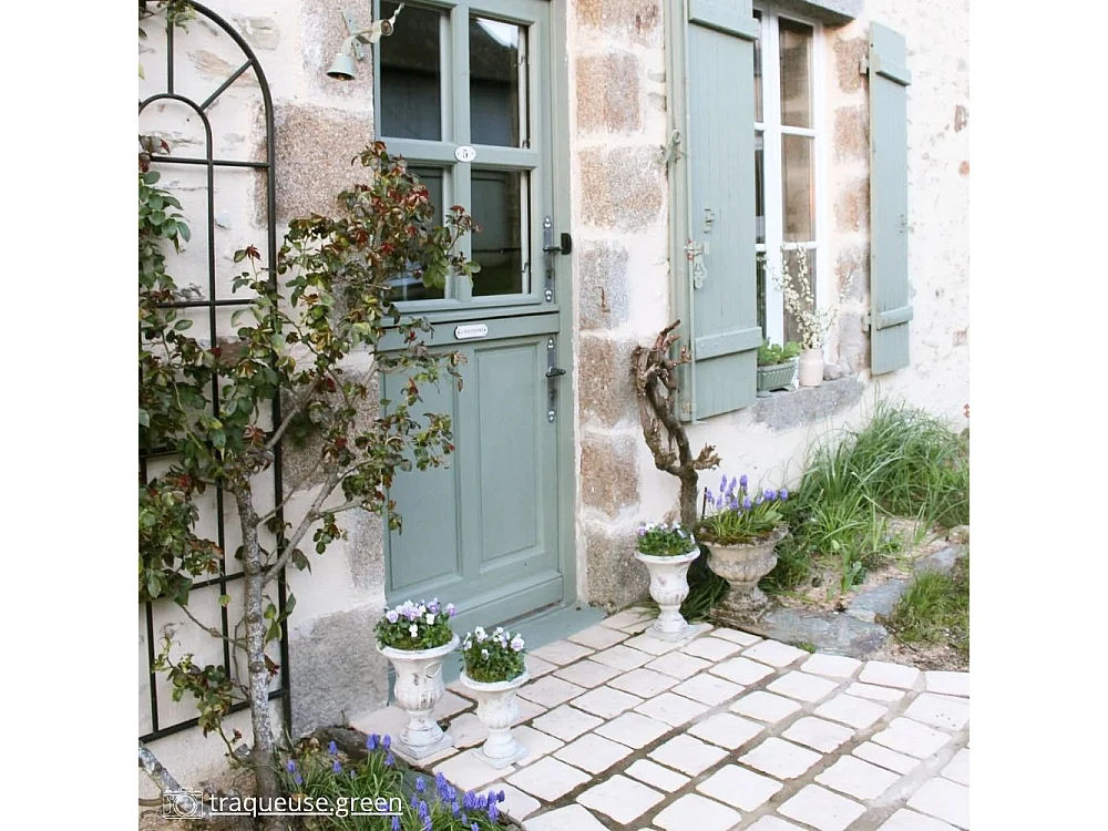 Vase médicis jardin vasque style pierre béton blanc motif vieilli 24cm