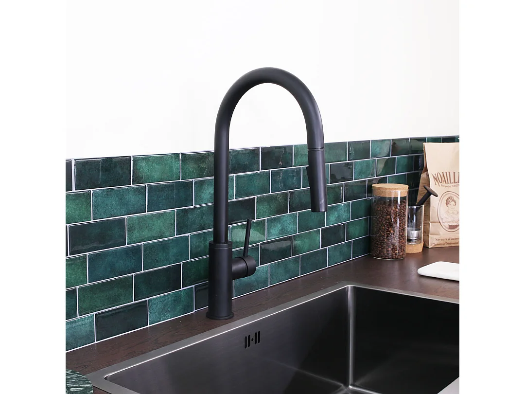 Foga Spültischmischer mit ausziehbarer Handbrause mattschwarz Essebagno