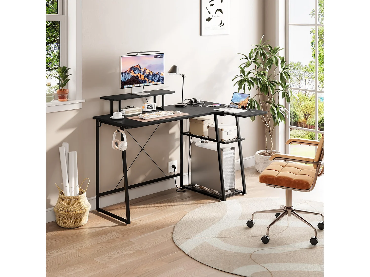 Bureau d’angle en L noir avec étagère, port USB, prise, support écran et rangement, idéal pour le jeu, la maison ou le bureau