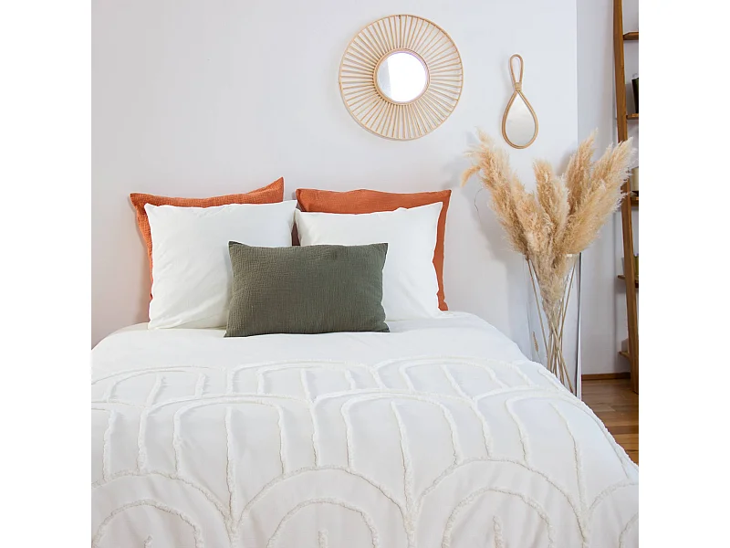 Parure de lit motif arches rétro tufté crème 240 x 220cm en coton lavé