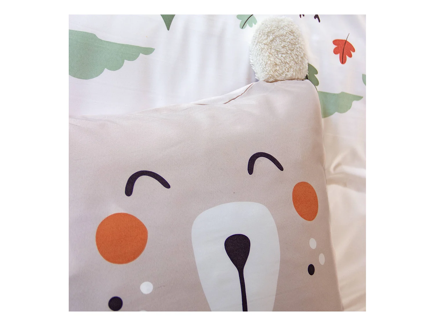 Parure de lit réversible ROBIN 1 place imprimé thème forêt d'automne en microfibre. 140 x 200cm. 1 housse de couette. 1 taie d'oreiller