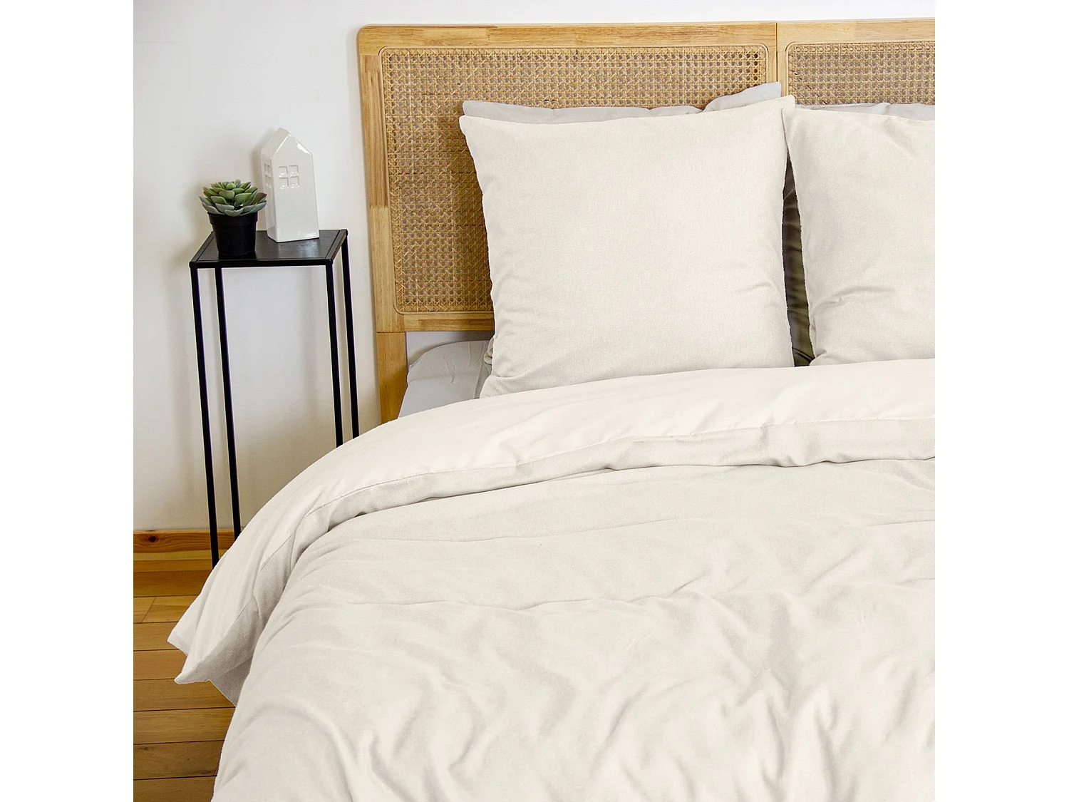 Parure de lit ESPIGA crème 2 places. réversible. bi-matière. 240 x 220 cm