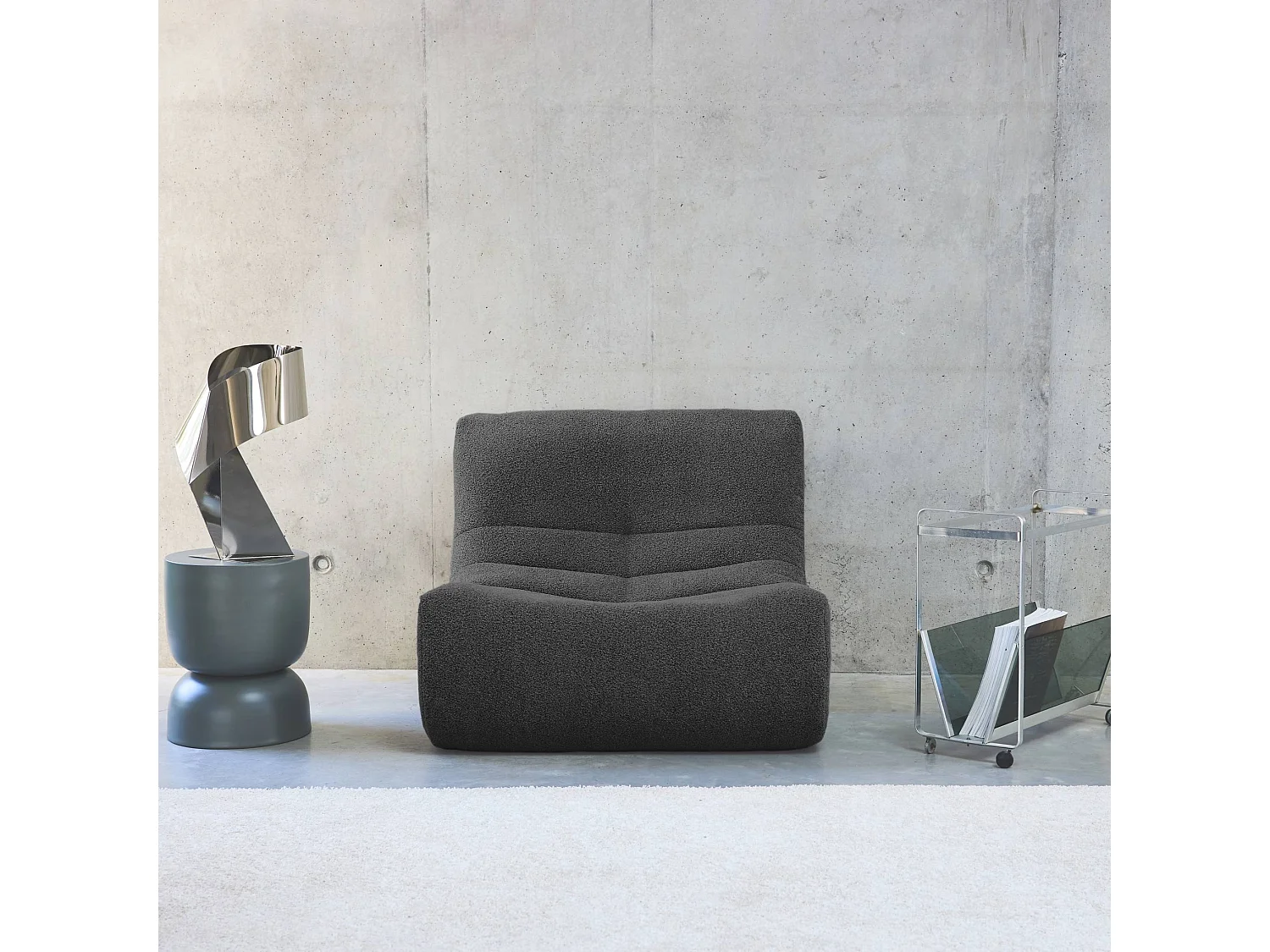 Fauteuil chauffeuse en bouclette texturée anthracite style contemporain 1 place