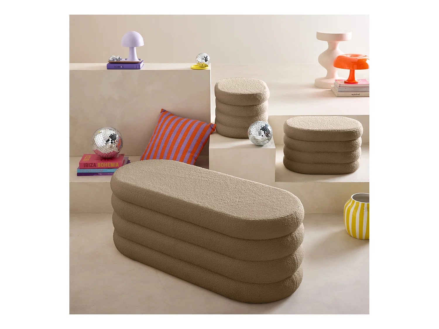 Banco cofre de almacenamiento borreguito con 2 puffs pardo