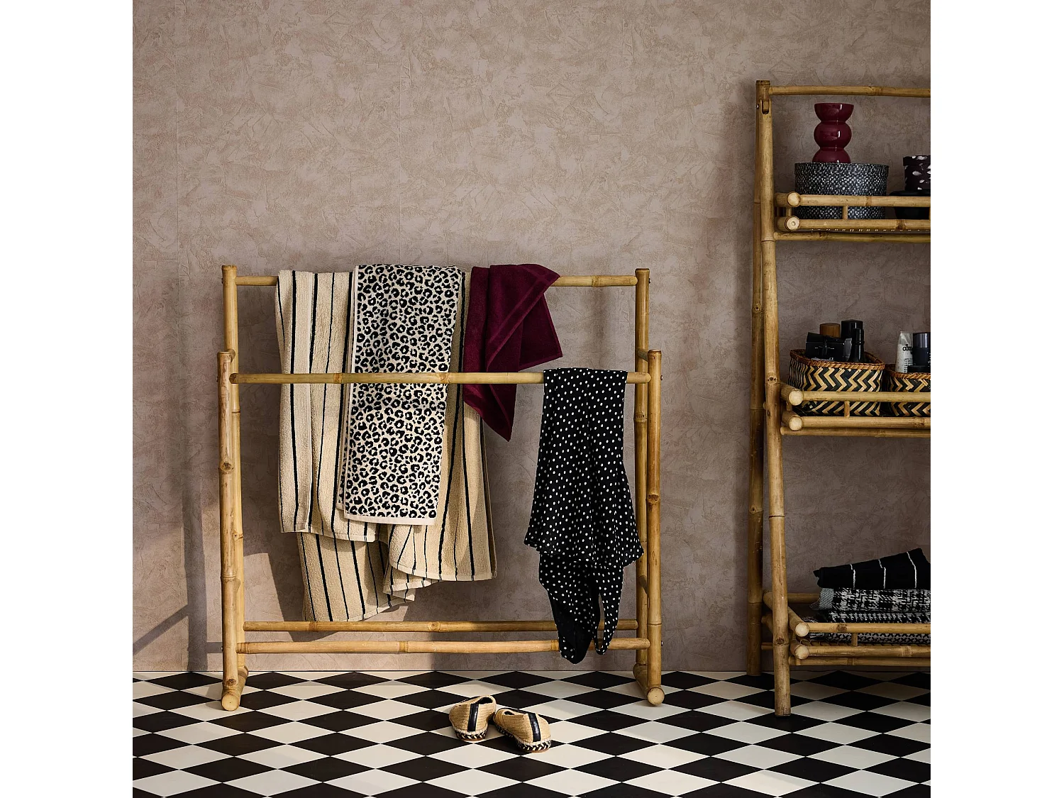 Toallero de bambú natural