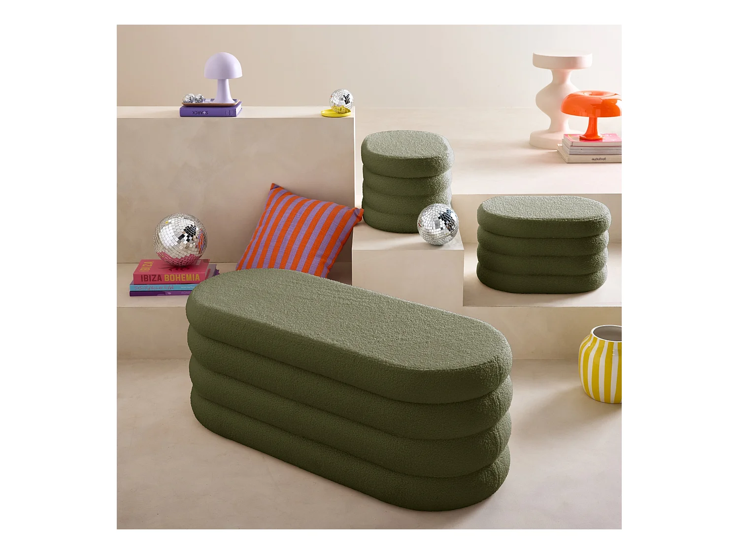 Banc coffre en bouclettes kaki avec 2 poufs ovales de rangement intégrés - L111cm