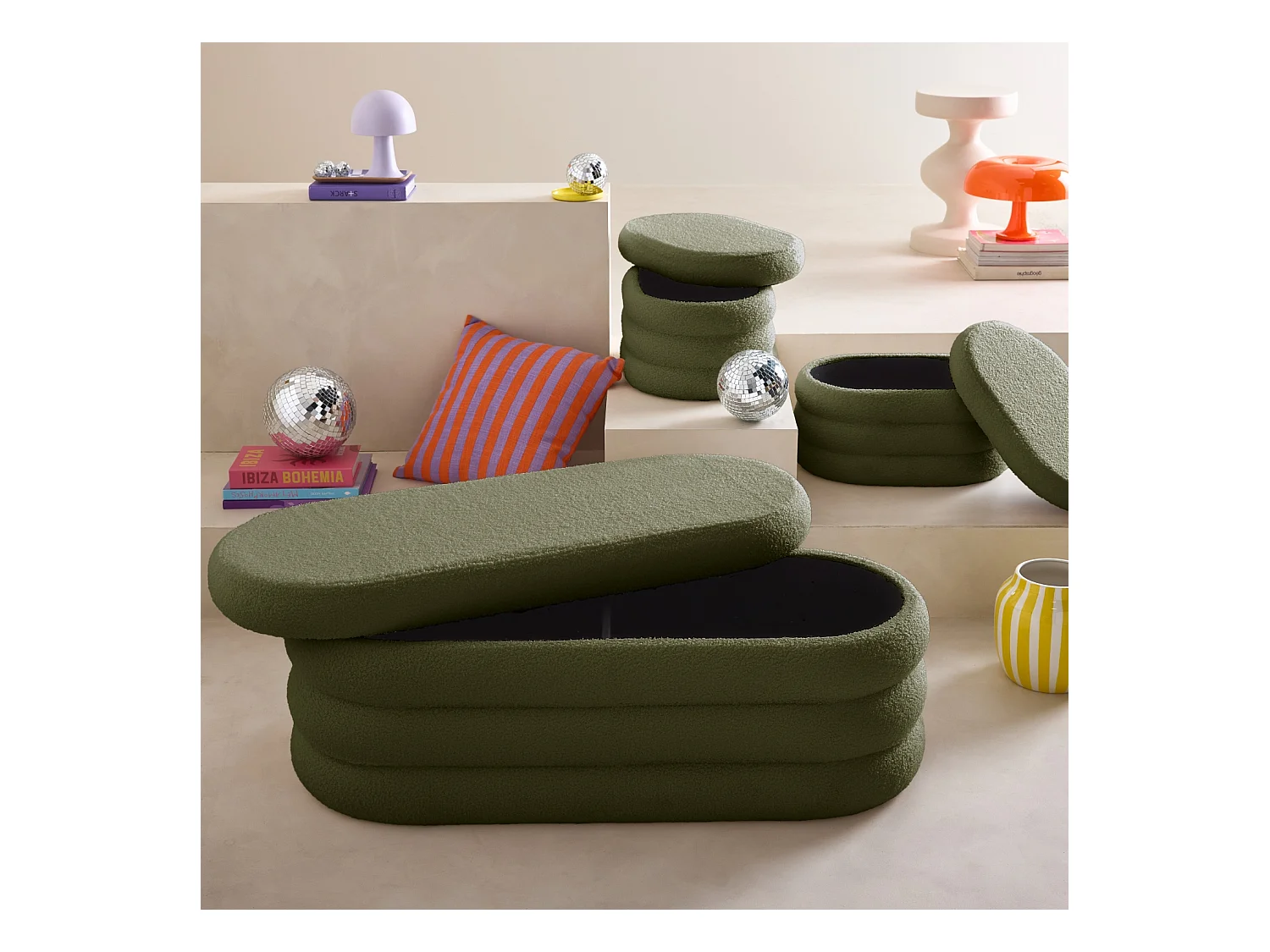 Banc coffre en bouclettes kaki avec 2 poufs ovales de rangement intégrés - L111cm