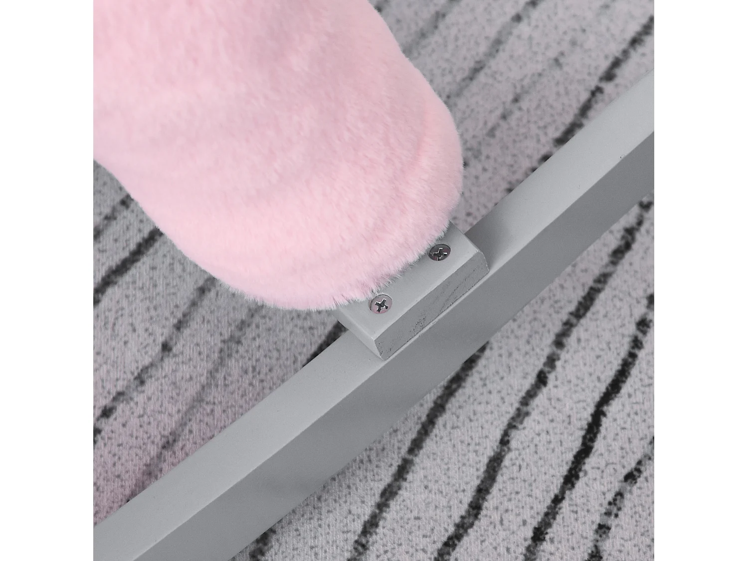 Cavallo a dondolo con orsetto e suoni età 18-36 mesi 65x26x55cm