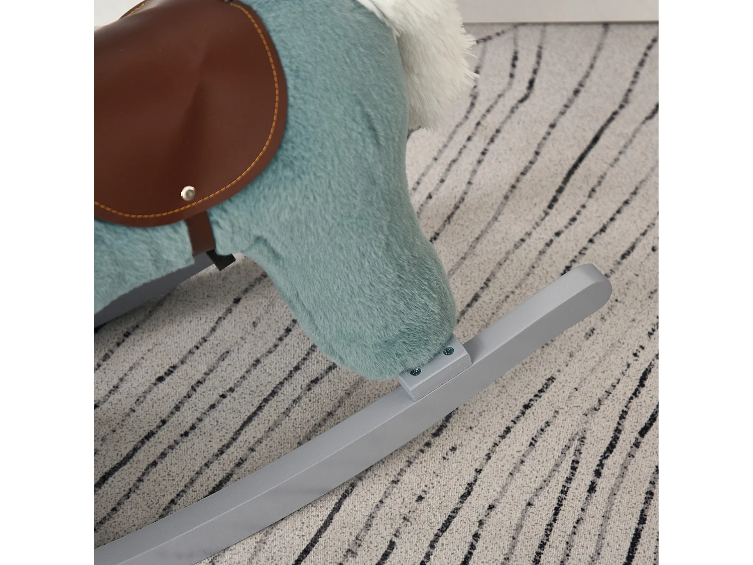 Cavallo a dondolo con orsetto e suoni età 18-36 mesi 65x26x55cm