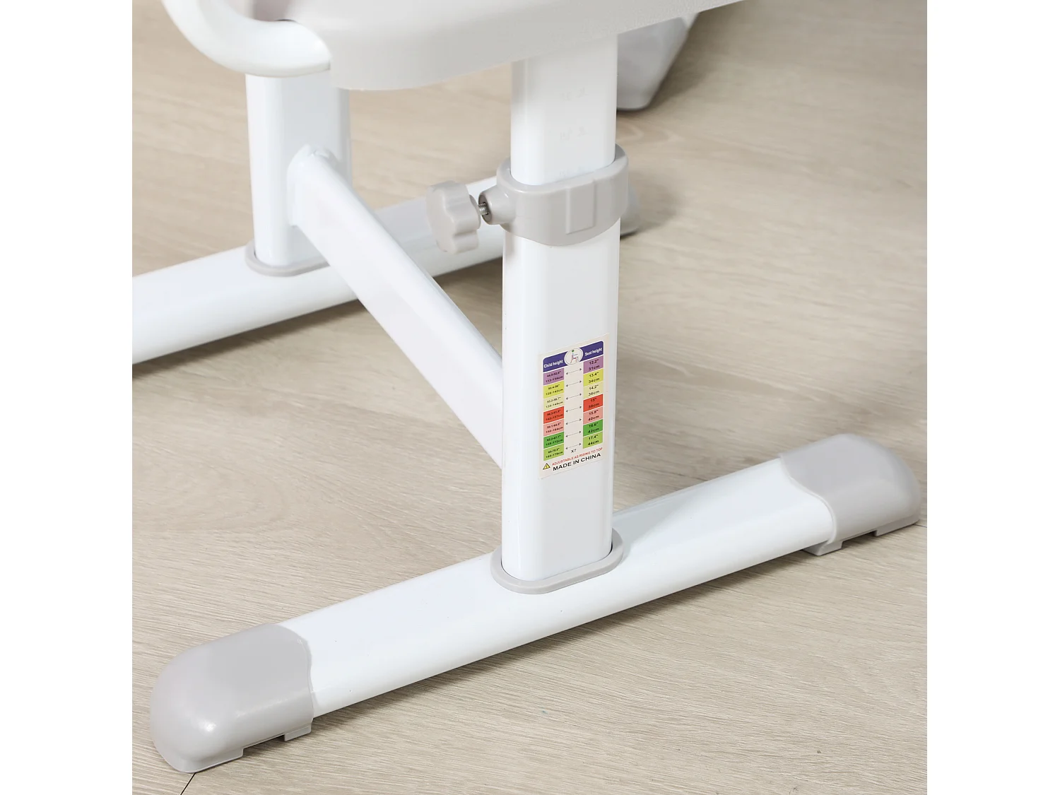 Banco scuola con sedia ad altezza regolabile e piano inclinabile