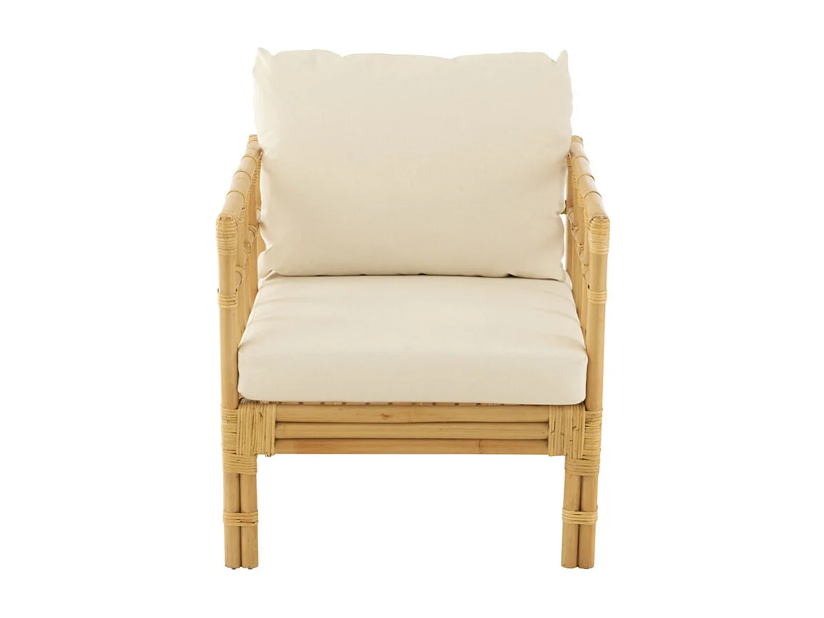 Rattansessel mit Kissen