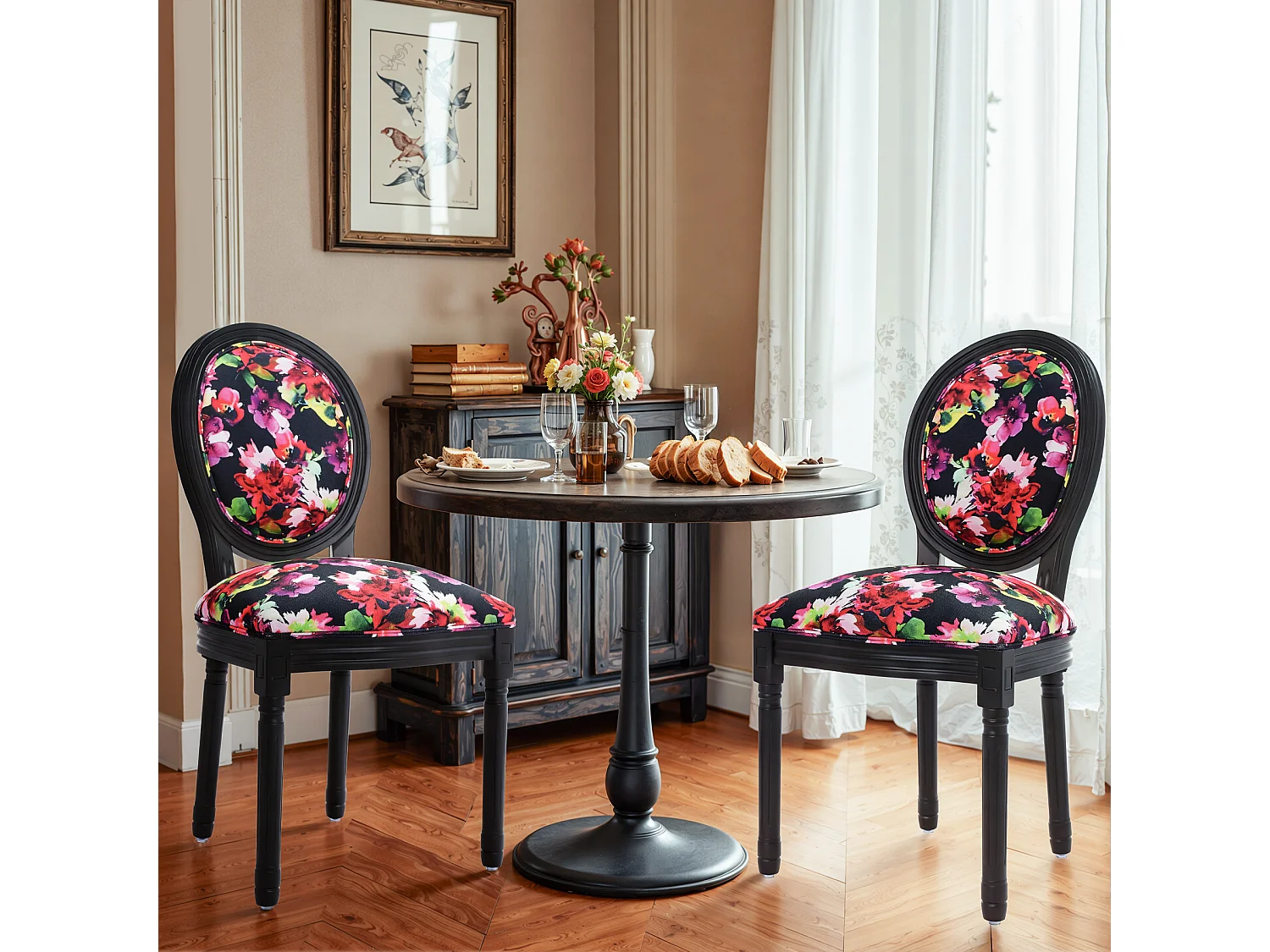 2 eetkamerstoelen: zwart frame, fel bloemenpatroon op zwarte achtergrond - 56x50x94,5 cm - Hedendaags Chinees design