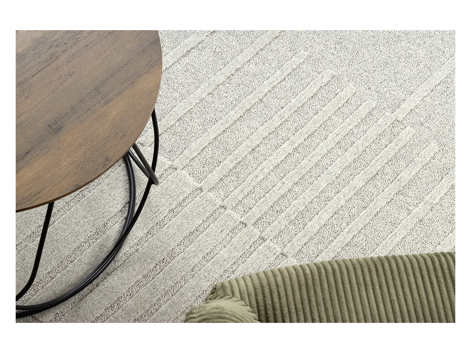 Moquette en laine FLUX 461.3.AE121 OSTA - Géométrique, structurelle, 60x120 cm