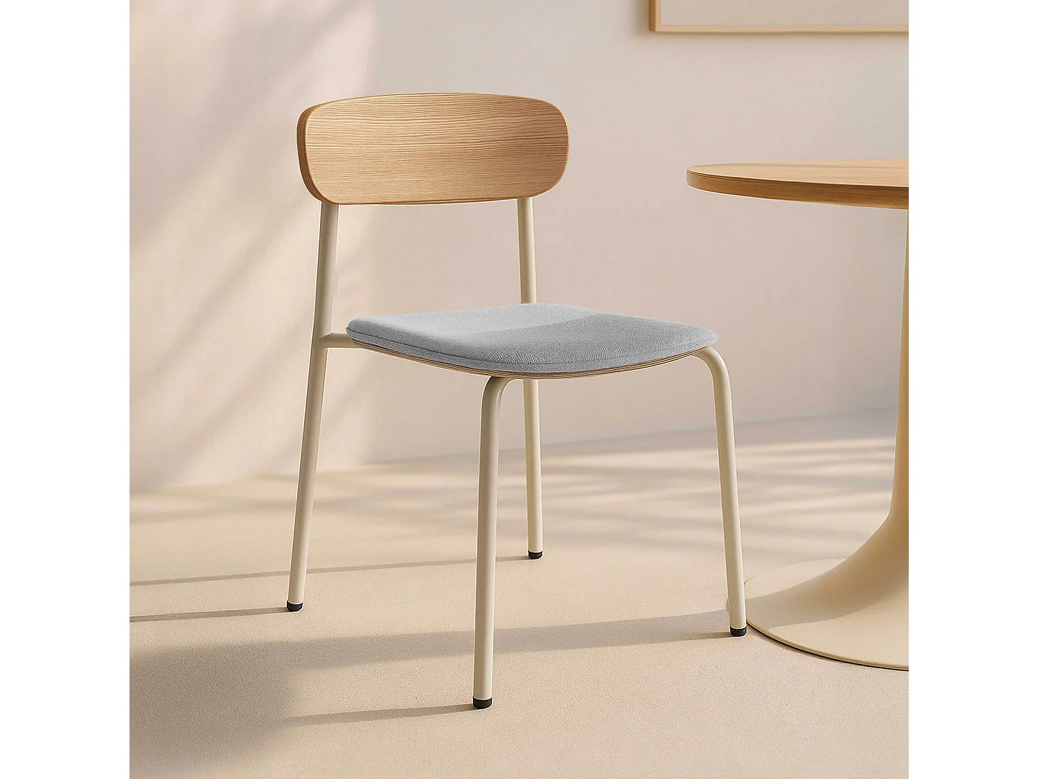 Set van 2 stapelbare stoelen van lichtblauw hout