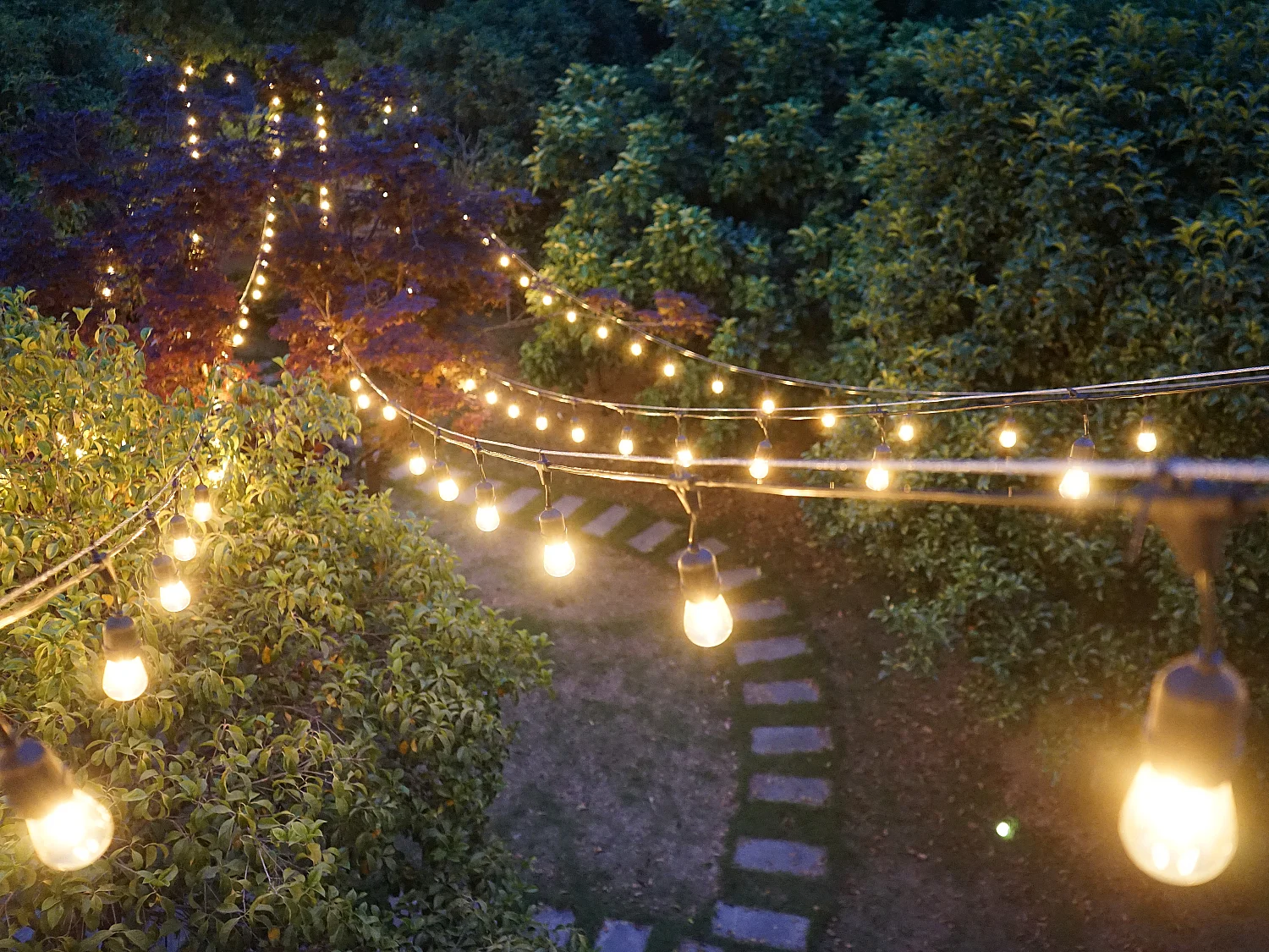 Guirlande lumineuse guinguette emboîtable - 10 ampoules ambrées - 10 mètres  - BASALTE