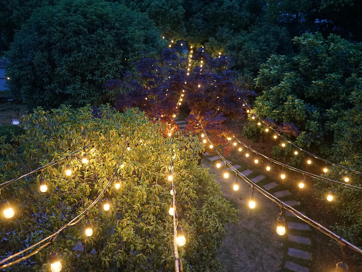 Guirlande lumineuse guinguette emboîtable - 10 ampoules ambrées - 10 mètres  - BASALTE