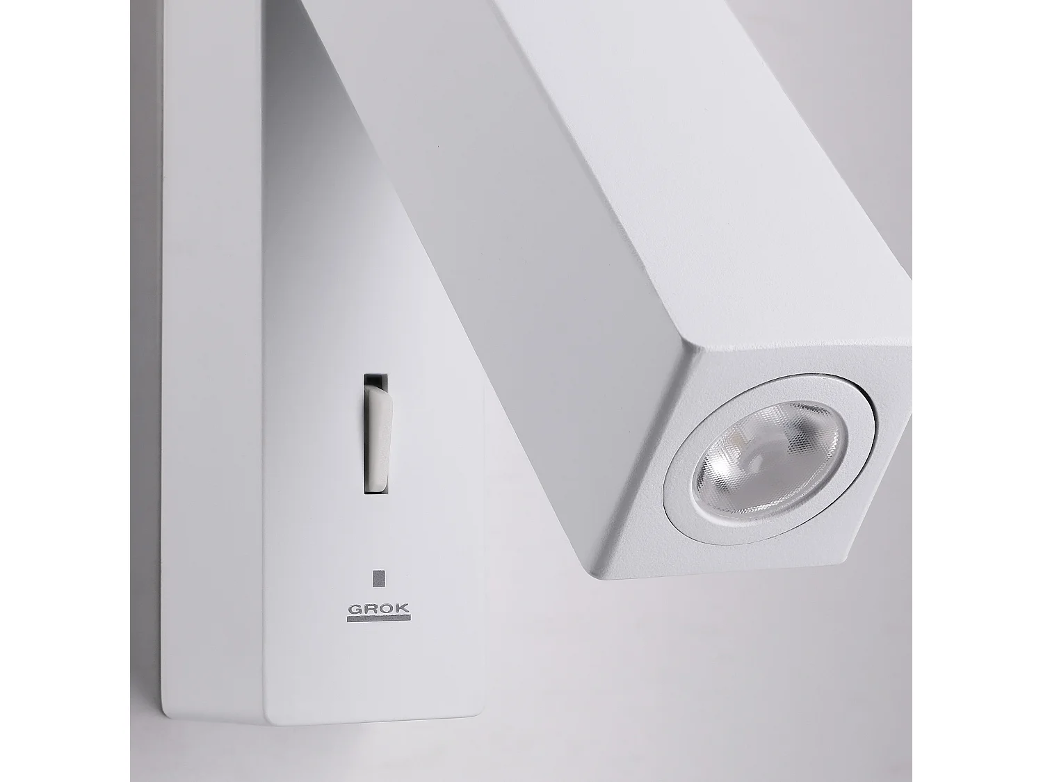 LEDS C4 Lumière De Lecture Hall Surface Led 3W Blanc Chaud - 3000K On-Off Blanc 108Lm