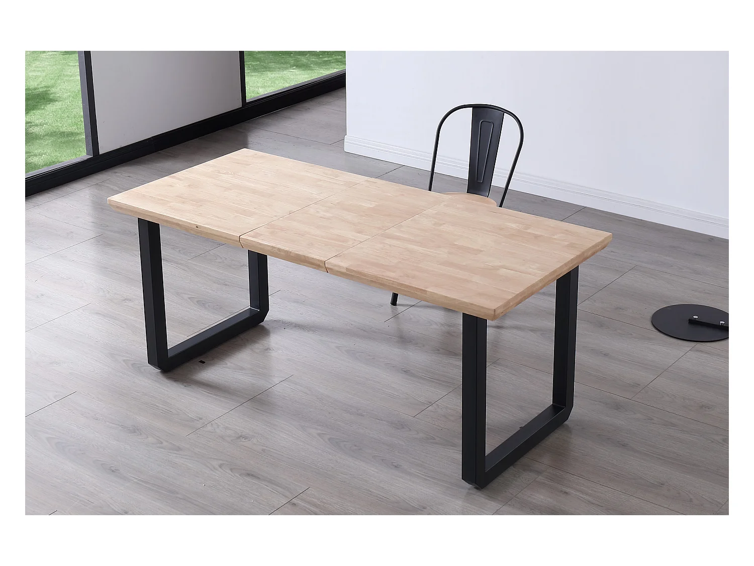 Table à manger rectangulaire extensible en bois coloris chêne nordique pieds noir - longueur 140-220 x profondeur 80 x hauteur 77 cm