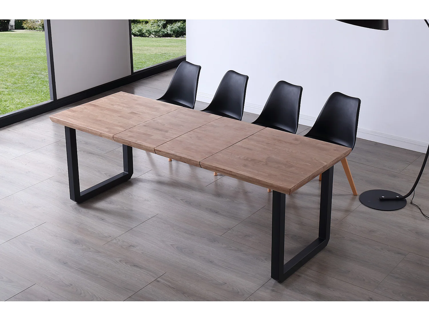 Table à manger rectangulaire extensible en bois coloris chêne miel pieds noir - longueur 140-220 x profondeur 80 x hauteur 77 cm