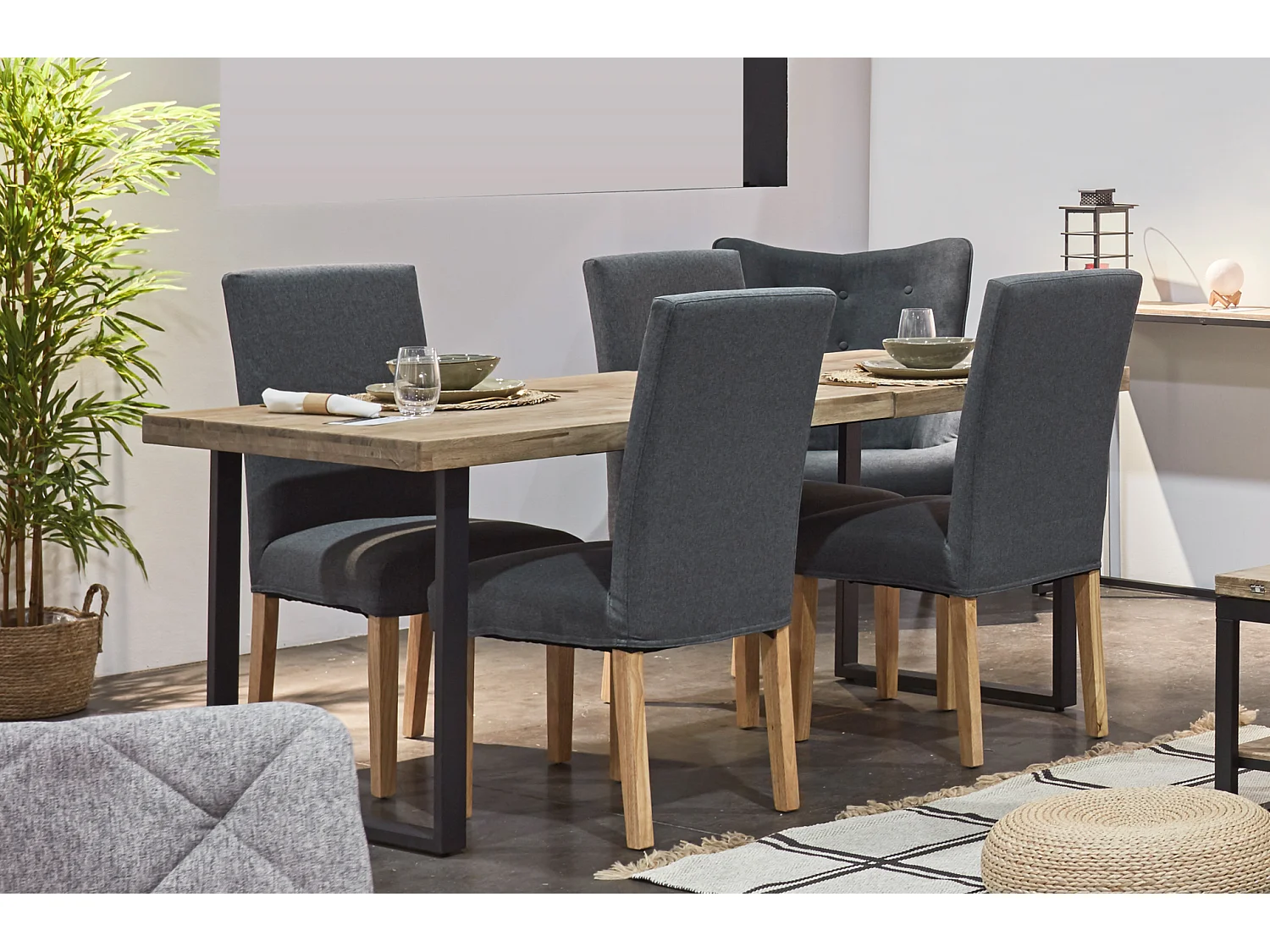Table à manger rectangulaire extensible en bois coloris chêne miel pieds noir - longueur 140 - 180 x profondeur 80 x hauteur 76 cm