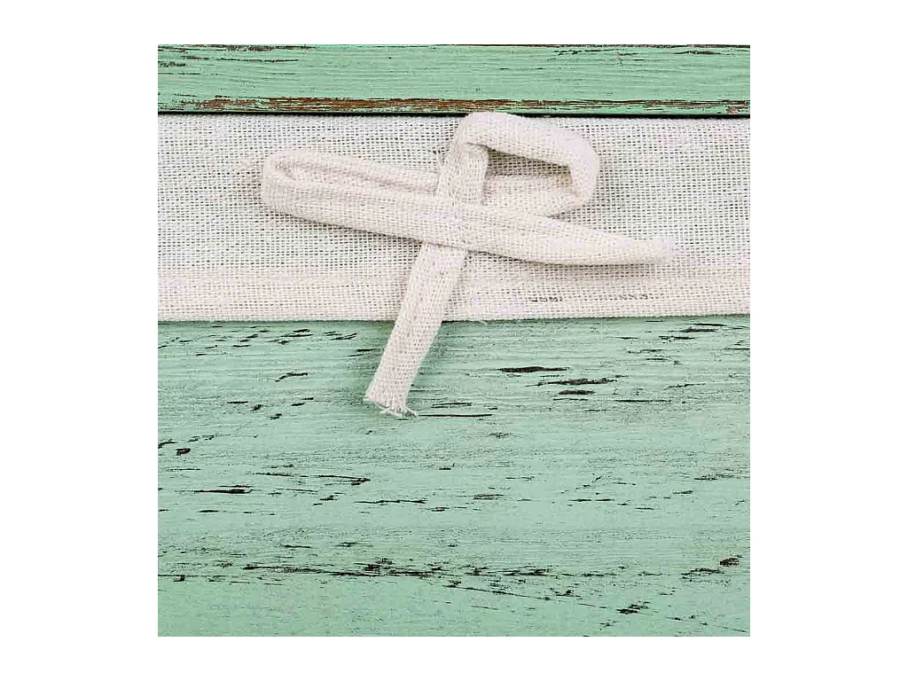 Set mit 2 grünen Wäschekörben aus Holz