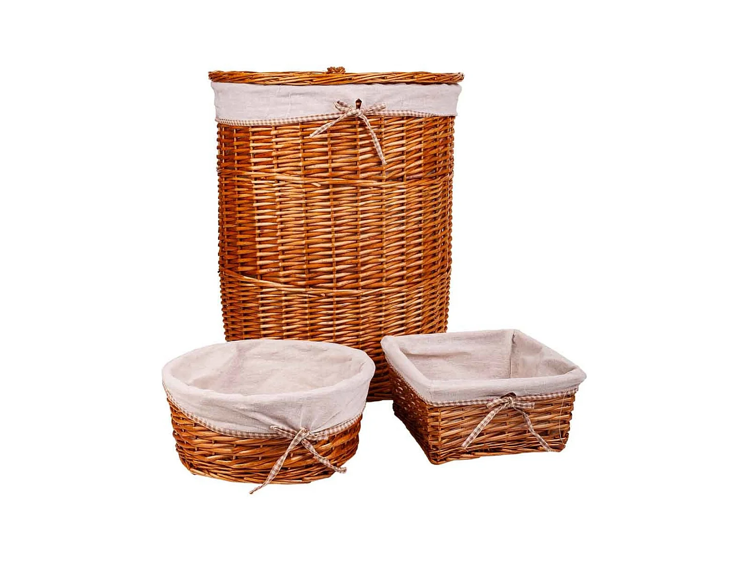 Set aus Wäschekorb und zwei braun gefütterten Weidenkörben