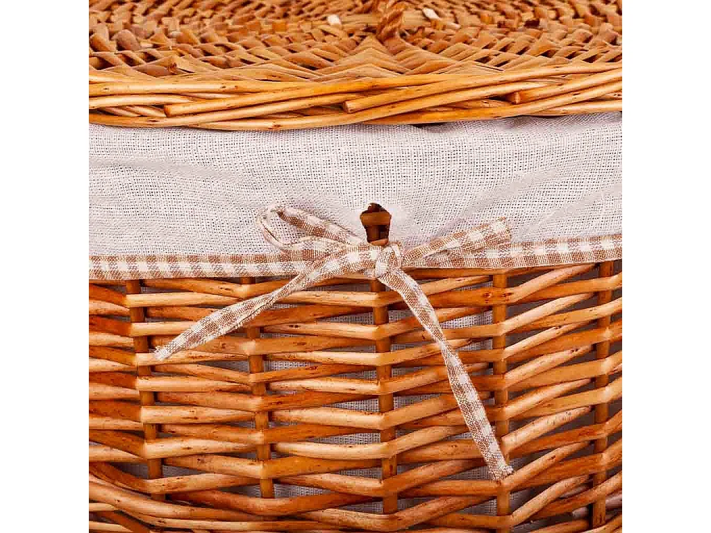 Set aus WÃ¤schekorb und zwei braun gefütterten Weidenkörben