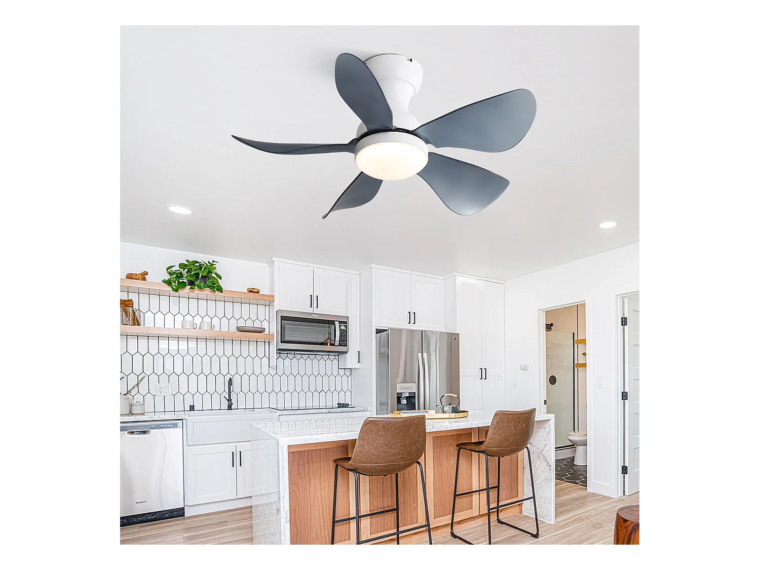 Ventilateur de plafond blanc avec éclairage LED intégré, 5 pales en ABS transparent, motorisation DC, montage flush (73.66x73.66x29.97cm)