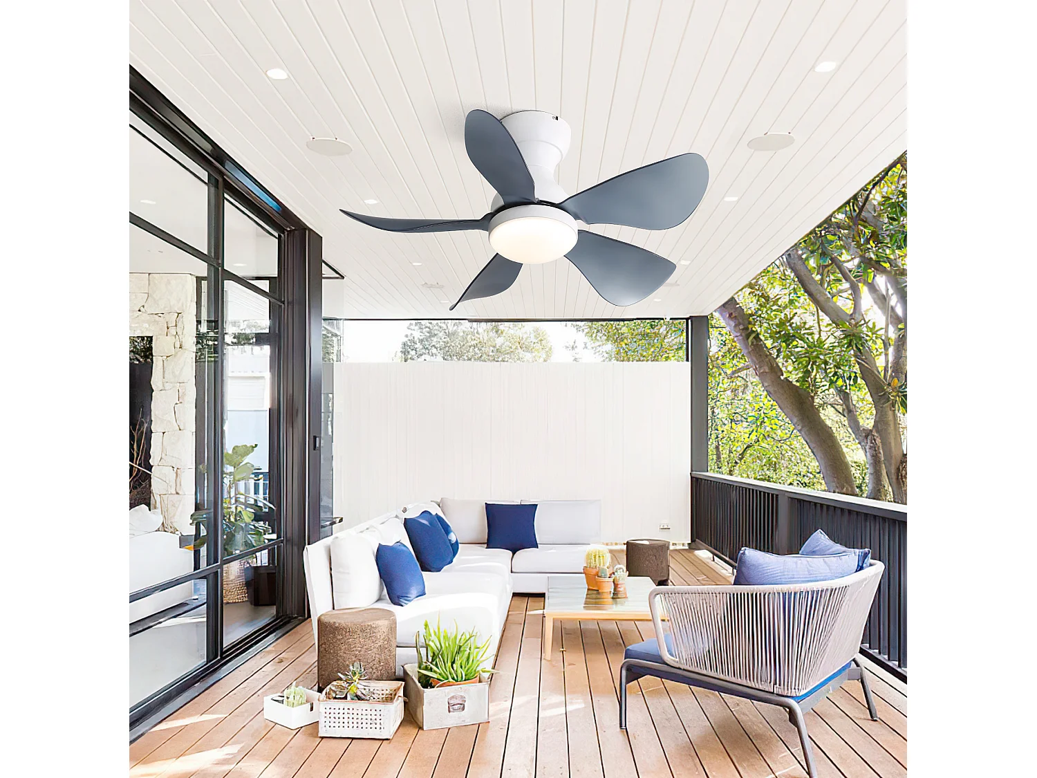 Ventilateur de plafond blanc avec éclairage LED intégré, 5 pales en ABS transparent, motorisation DC, montage flush (73.66x73.66x29.97cm)