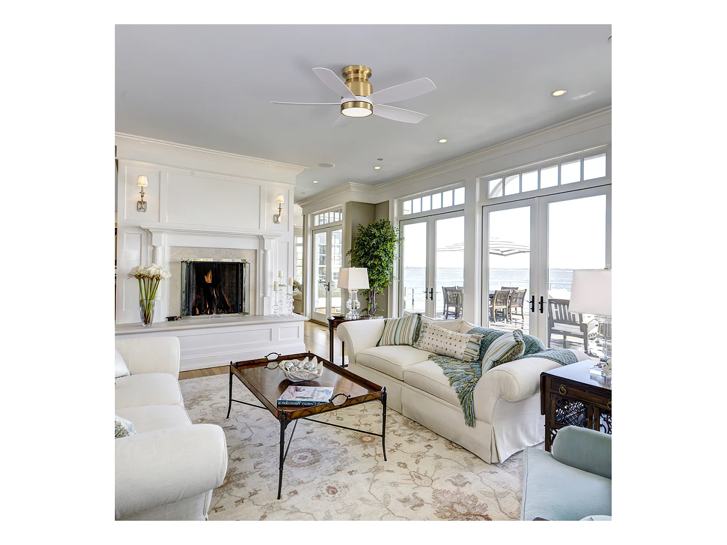 42 inch omkeerbare plafondventilator, DC-motor, 5 ABS-bladen, wit en goud, afstandsbediening, 6 snelheden, timer (106,68 x 106,68 x 23,11 cm)