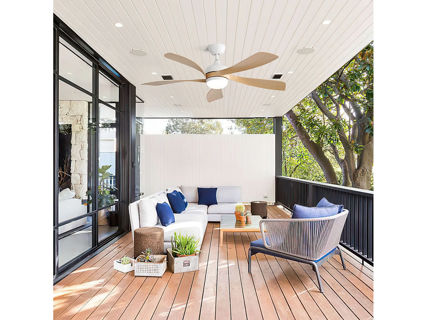 Ventilateur de plafond 52 pouces avec LED 3 couleurs dimmable, moteur DC réversible et télécommande, design moderne, ABS, blanc (132x132x35.56cm)